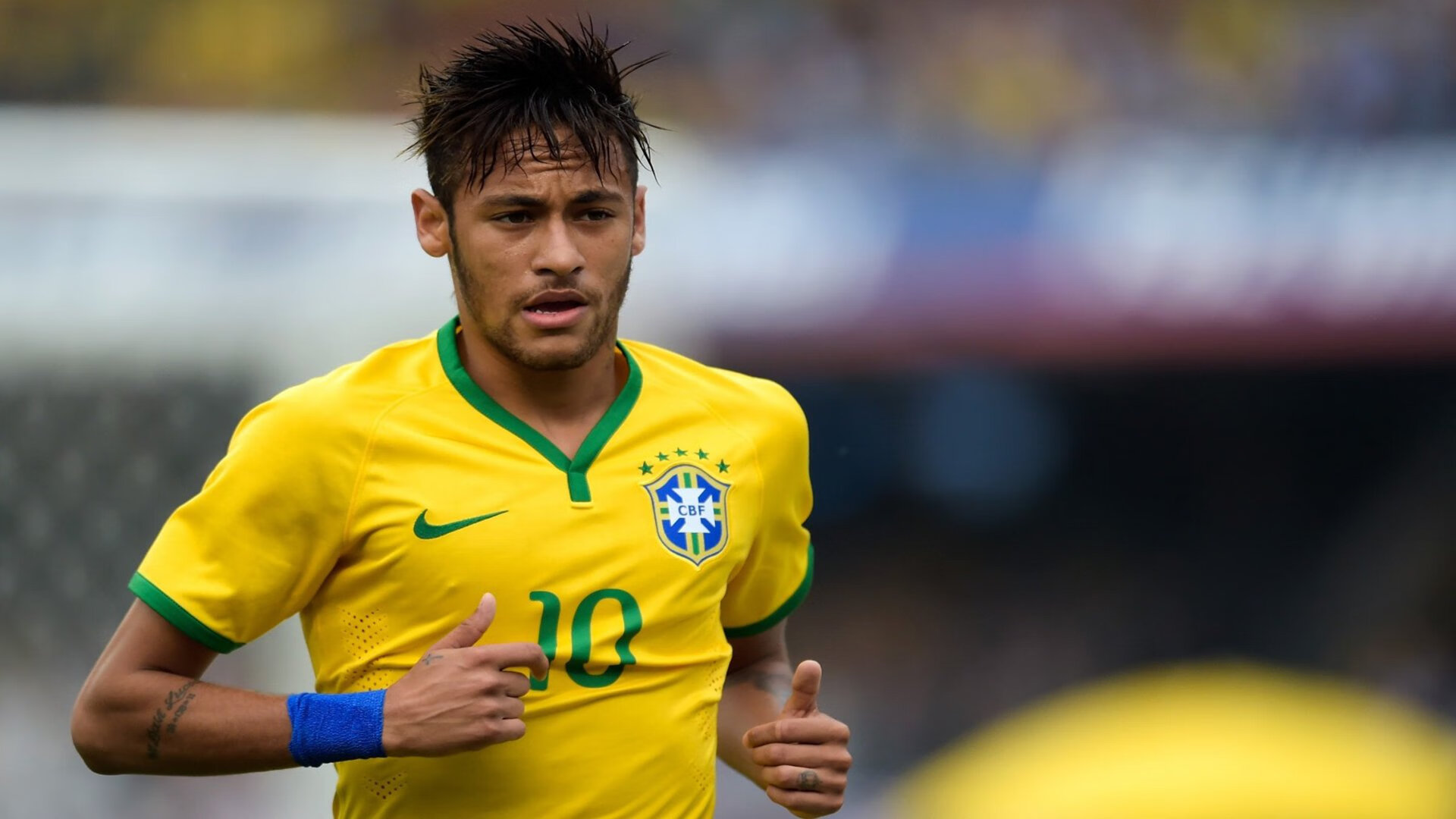 “中超联赛转播创新：虚拟实境带来沉浸式体验”，中超vr技术